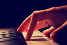 姆巴佩在国家队已遭遇6场进球荒，为2021年9月以来最长.